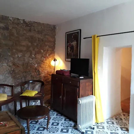 Caraussane caractère terrasse sur jardin et wifi via fibre en coeur de ville Sète Extérieur photo