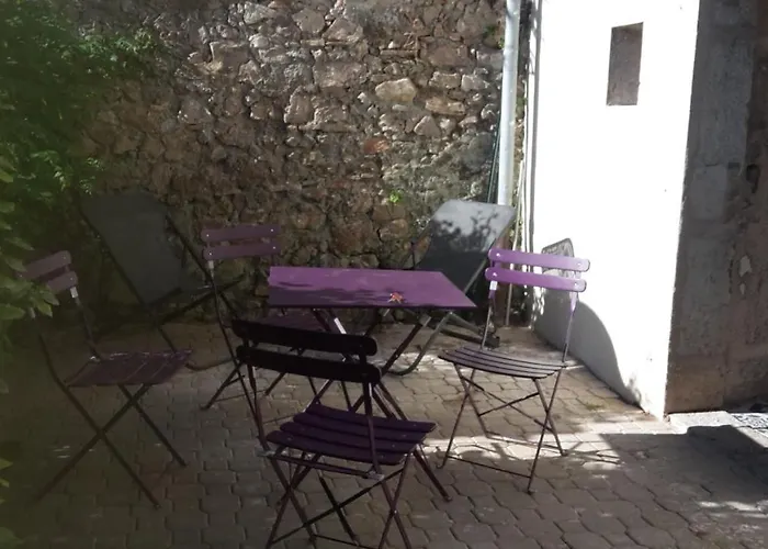 Caraussane Caractere Terrasse Sur Jardin Et Wifi Via Fibre En Coeur De Ville